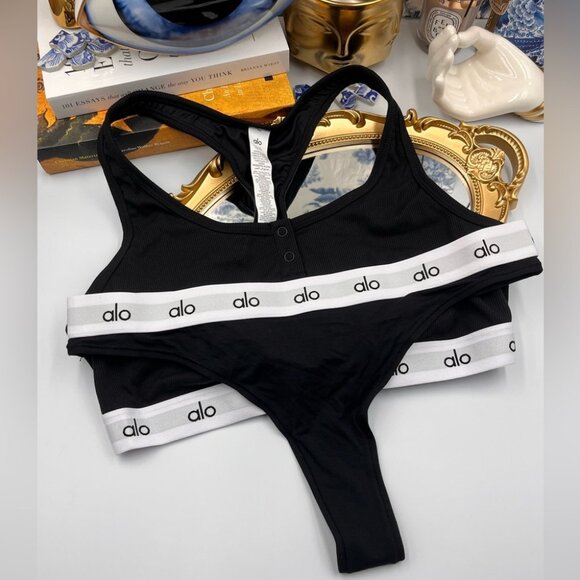 🆕 ALO YOGA 🧿 BNWOT Icon Ribbed Henley Sports Bra + Icon Thong Bundle - Size L - Picture 8 of 14